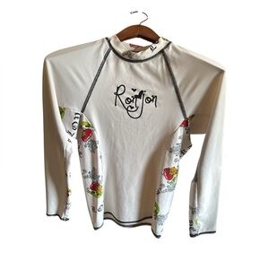 Ron Jon Surf Shop Women’s Size Small White Sleeve Y2K Heart Tattoo Rash Guard